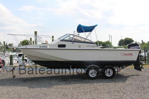 Boston Whaler Revenge 22 fiche technique et avis